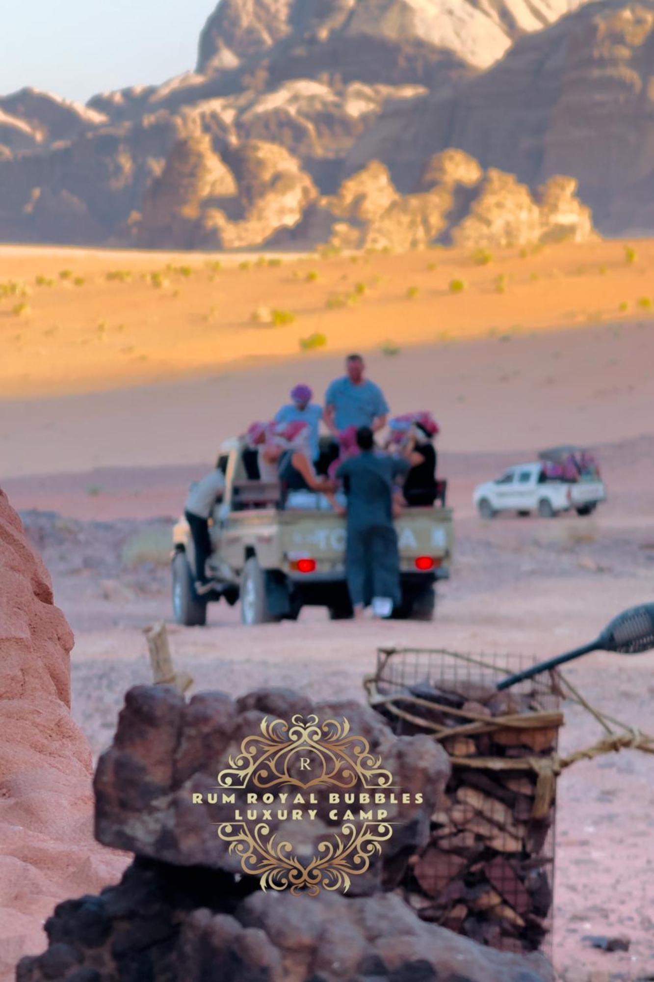 Rum Royal Bubbles Luxury Camp Leilighet Wadi Rum Eksteriør bilde